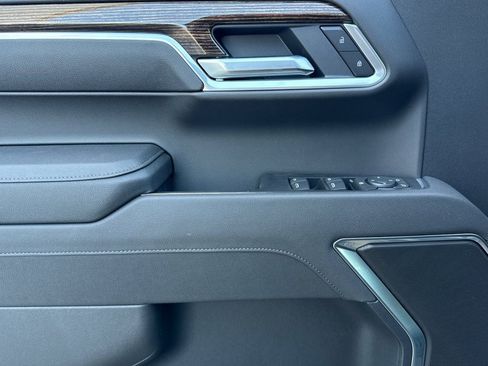 New 2026 GMC Sierra 1500 Elevation image 8
