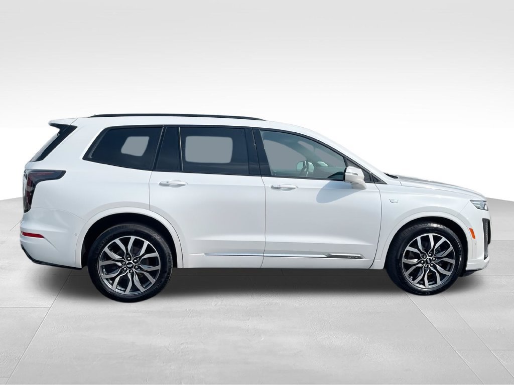 Used 2021 Cadillac XT6 Sport w/ Platinum Package AWD/4WD image 10