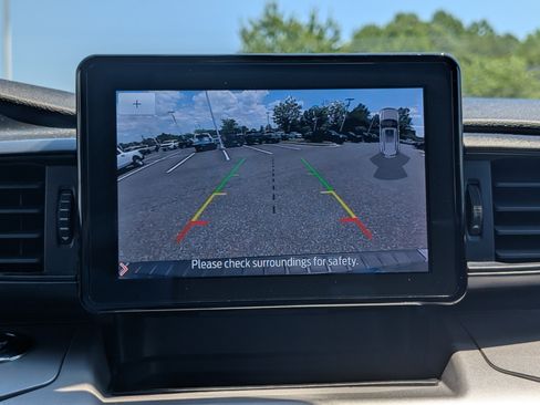 Certified 2023 Ford Explorer XLT AWD/4WD image 30