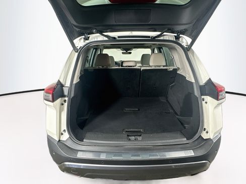 Used 2023 Nissan Rogue SL w/ SL Premium Package FWD image 29