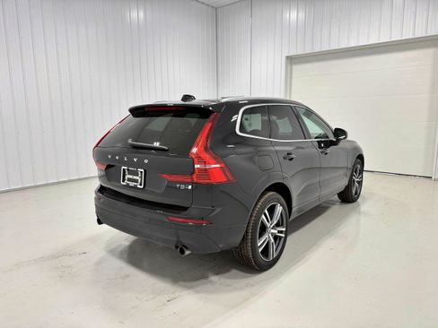 Used 2018 Volvo XC60 T5 Momentum w/ Vision Package AWD/4WD image 36