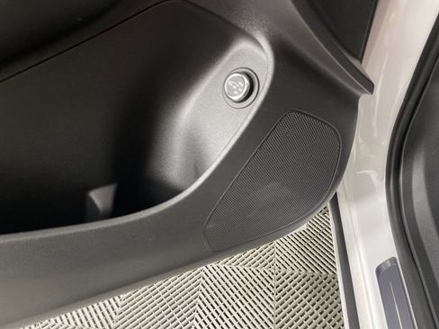 Used 2025 Buick Envista Avenir image 23