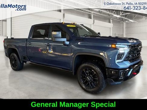 Used 2025 Chevrolet Silverado 2500 LTZ w/ LTZ Plus Package AWD/4WD image 1