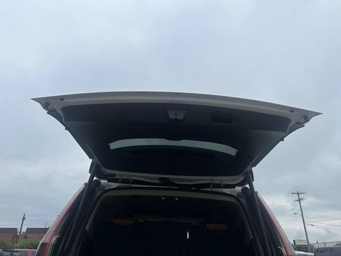 Used 2016 Cadillac Escalade Luxury AWD/4WD image 45