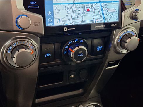 Used 2024 Toyota 4Runner SR5 Premium image 24