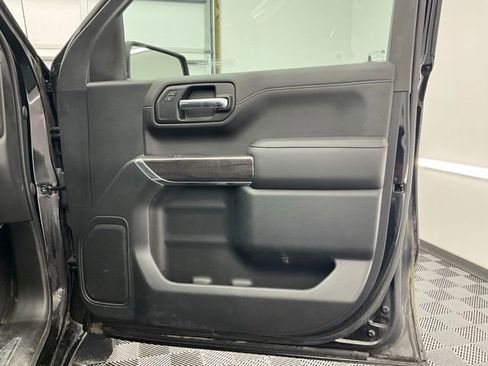 Used 2020 Chevrolet Silverado 1500 LTZ w/ LTZ Convenience Package AWD/4WD image 13