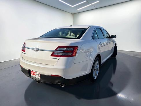 Used 2016 Ford Taurus SEL FWD image 3