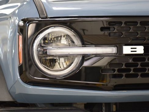 Used 2023 Ford Bronco Wildtrak image 12