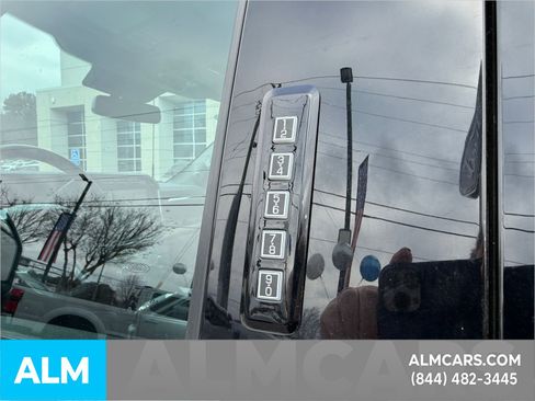 Used 2024 Ford F350 Lariat w/ Lariat Ultimate Package image 12