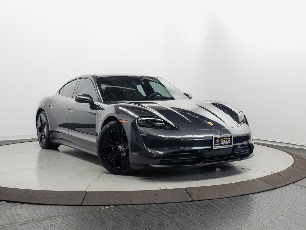 Used 2022 Porsche Taycan RWD image 1
