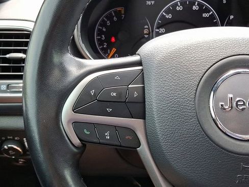 Used 2021 Jeep Grand Cherokee Laredo X AWD/4WD image 21