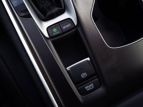 Used 2019 Honda Accord Sport image 28