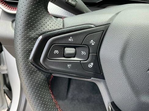 Used 2025 Chevrolet Trax RS w/ Driver Confidence Package FWD image 24