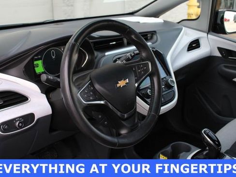 Used 2017 Chevrolet Bolt LT image 2