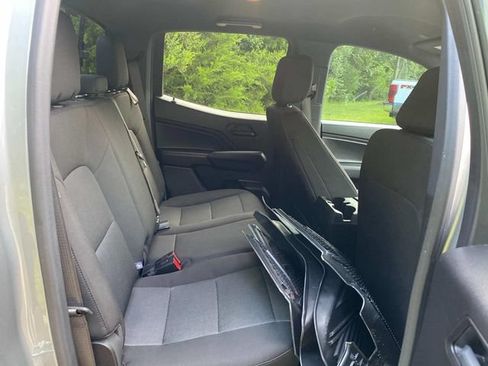 Used 2025 Chevrolet Colorado W/T w/ Advanced Trailering Package RWD image 33