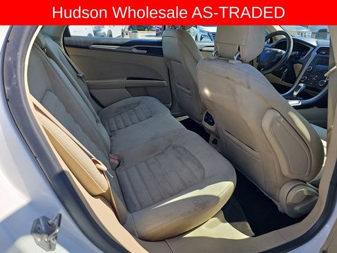 Used 2014 Ford Fusion SE FWD image 12