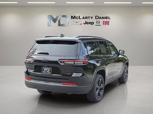 New 2025 Jeep Grand Cherokee L Limited w/ Luxury Tech Group II AWD/4WD image 5