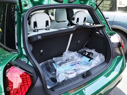 New 2026 MINI Cooper 2-Door Hardtop FWD image 27