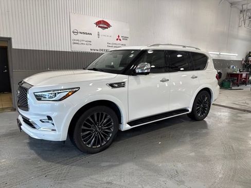Used 2023 INFINITI QX80 Sensory w/ All-Season Package AWD/4WD image 8