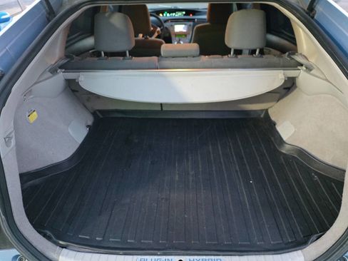 Used 2012 Toyota Prius Plug-In Hybrid image 16