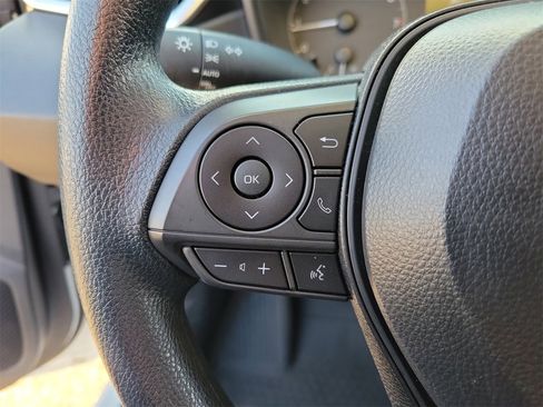 Used 2024 Toyota Corolla LE image 19