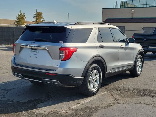 Used 2020 Ford Explorer XLT w/ Equipment Group 202A AWD/4WD image 8