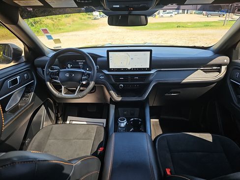 Used 2026 Ford Explorer Tremor w/ Tremor Ultimate Package AWD/4WD image 20