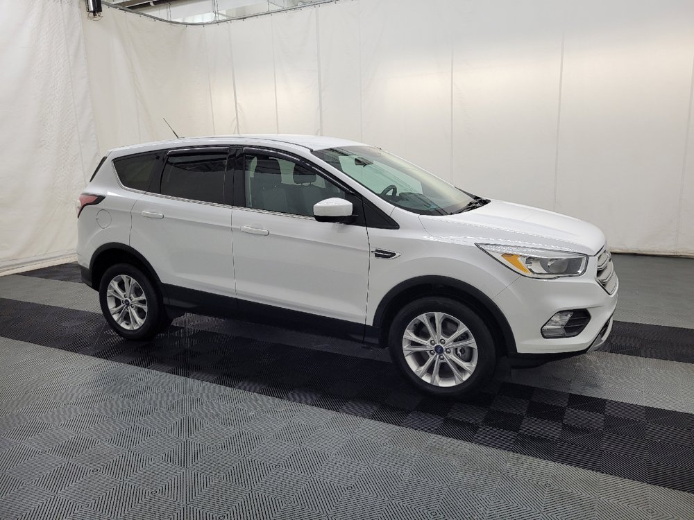 Used 2017 Ford Escape SE AWD/4WD image 11