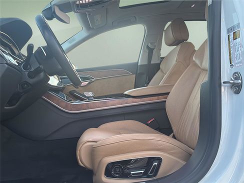 Used 2020 Audi A8 L 3.0T w/ Executive Package image 28
