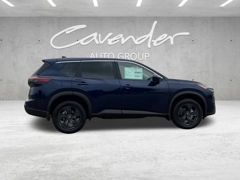 New 2026 Nissan Rogue SV FWD image 18
