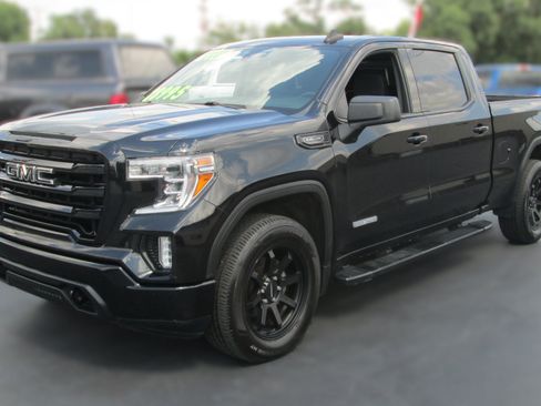 Used 2021 GMC Sierra 1500 Elevation w/ X31 Off-Road Package AWD/4WD image 2