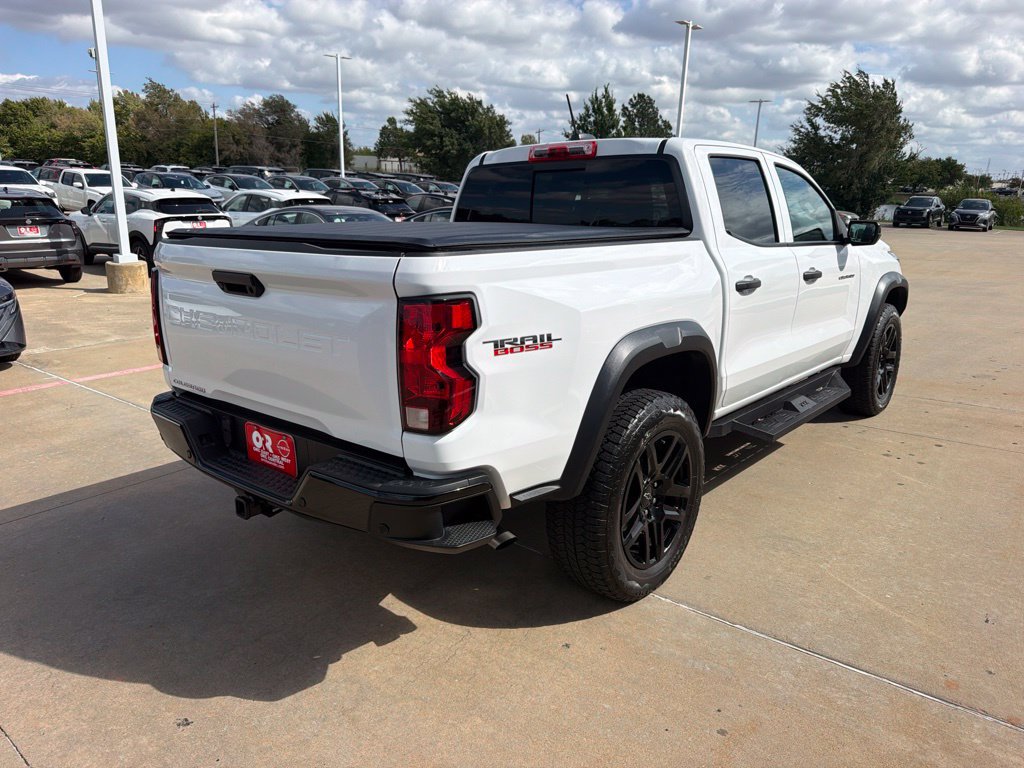 Used 2025 Chevrolet Colorado Trail Boss AWD/4WD image 5