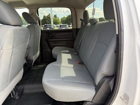 Used 2018 RAM 3500 Tradesman w/ Chrome Appearance Group AWD/4WD image 19
