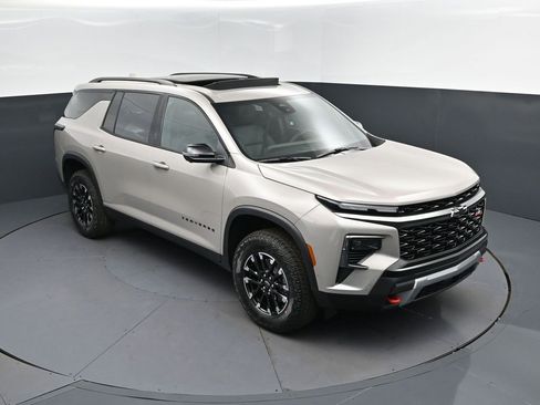 New 2026 Chevrolet Traverse Z71 w/ Enhanced Driving Package AWD/4WD image 1