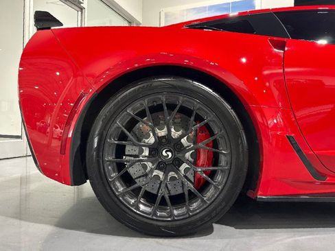 Used 2016 Chevrolet Corvette Z06 w/ 3LZ Preferred Equipment Group RWD image 82