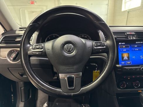 Used 2014 Volkswagen Passat TDI SE FWD image 10