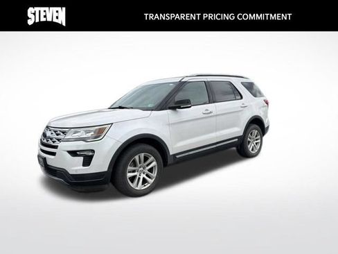 Used 2018 Ford Explorer XLT w/ Equipment Group 202A AWD/4WD image 1