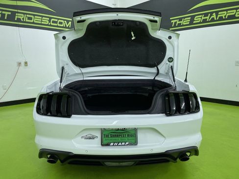 Used 2022 Ford Mustang Premium image 9