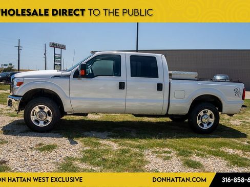Used 2016 Ford F250 XLT AWD/4WD image 2