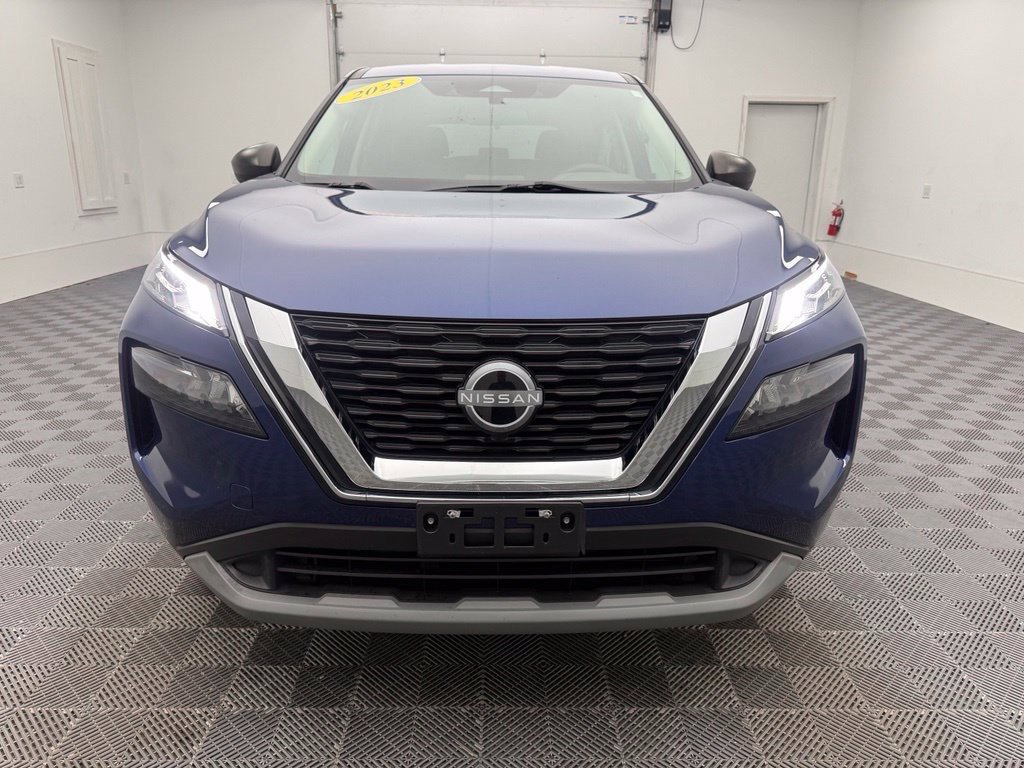 Used 2023 Nissan Rogue S AWD/4WD image 13