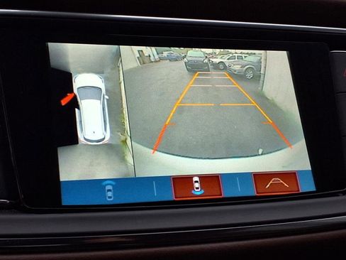 Used 2019 Buick Enclave Avenir w/ Avenir Technology Package image 8