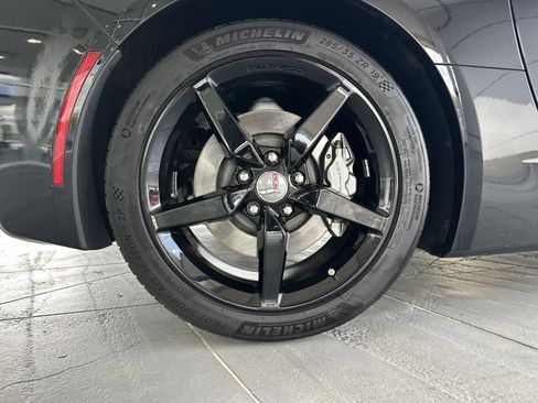 Used 2014 Chevrolet Corvette Stingray Coupe w/ 2LT Preferred Equipment Group RWD image 16