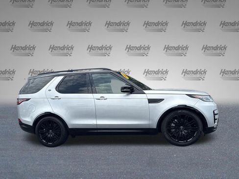Used 2020 Land Rover Discovery Landmark AWD/4WD image 10
