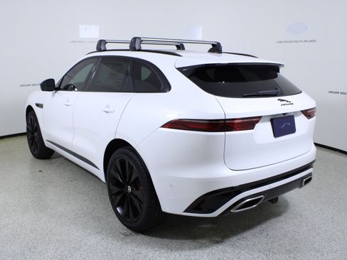 New 2025 Jaguar F-PACE R-Dynamic S image 5