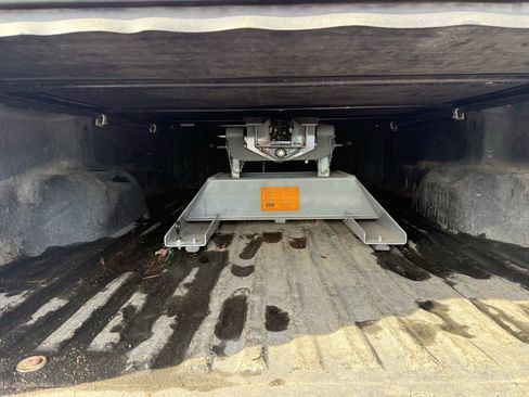 Used 2011 Ford F350 XLT w/ XLT Interior Pkg image 31