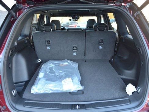 New 2025 Jeep Grand Cherokee Limited image 33