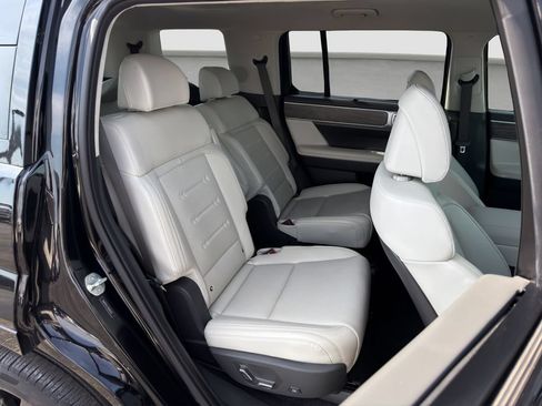 Used 2024 Hyundai Santa Fe Calligraphy FWD image 19
