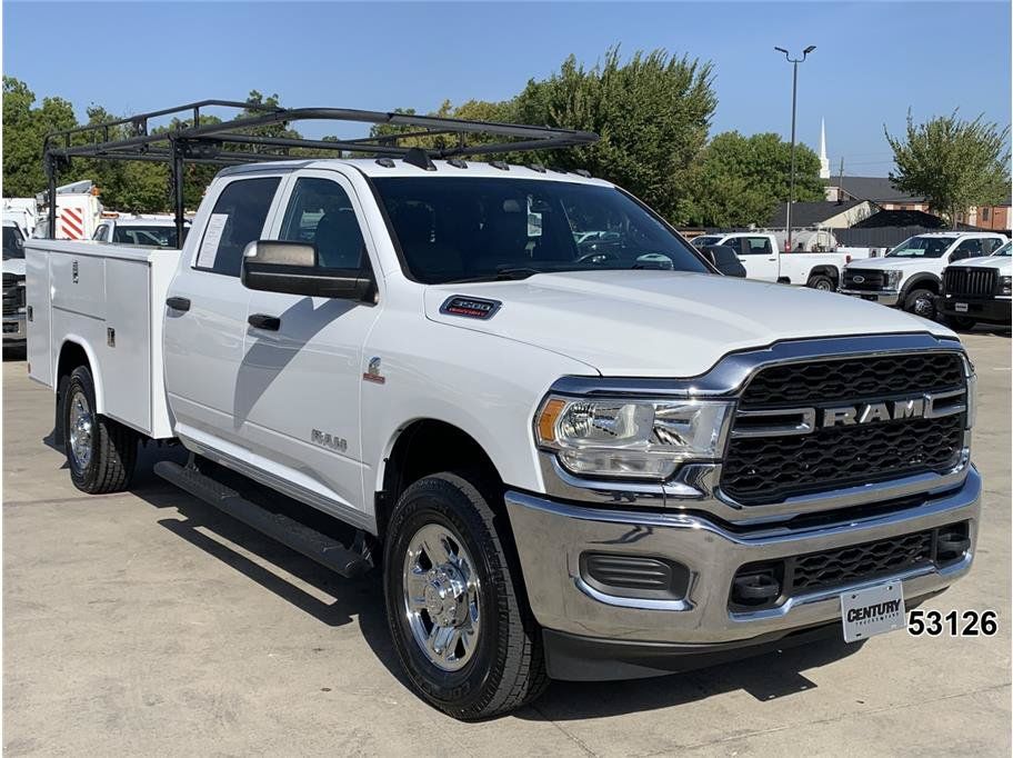 Used 2021 RAM 3500 Tradesman w/ Chrome Appearance Group RWD image 3