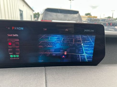 Used 2025 Ford Expedition Platinum AWD/4WD image 14