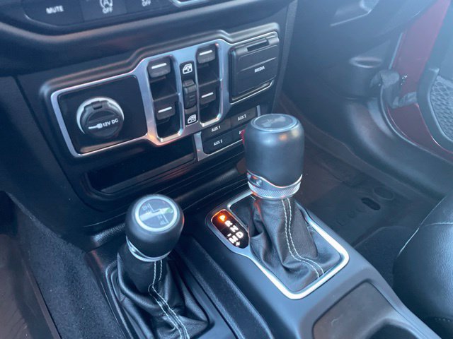 Used 2021 Jeep Wrangler Unlimited Sahara w/ LED Lighting Group AWD/4WD image 20